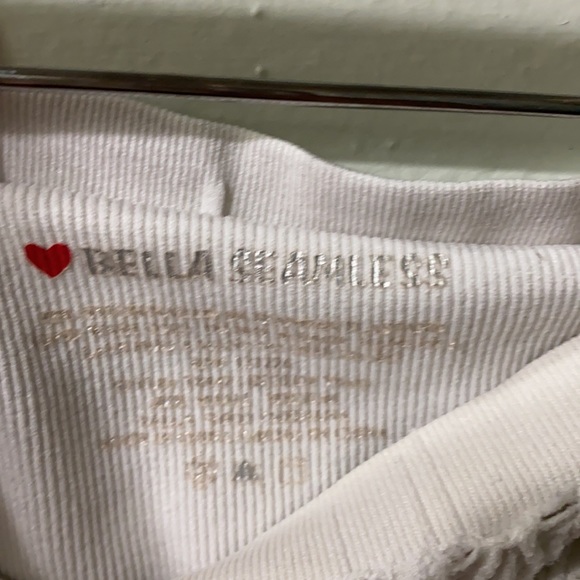 White tub top - Picture 2 of 4